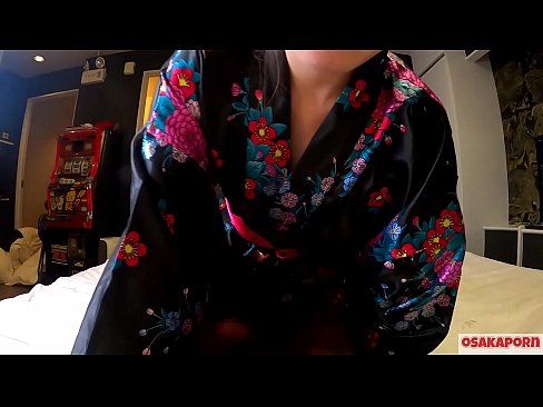 ❤️ Keçika ciwan a cosplay ji seksê hez dike ku bi orgazmê bi şûjinek di hespêk û blowjob de. Keçika Asyayî ya bi pisîka porî û bi cil û bergên kevneşopî yên Japonî di vîdyoya amator de ku masturbasyona bi pêlîstokên qijikê nîşan dide. Sakura 3 OSAKAPORN. ❌ Pornoya malê li ku.yespornpics.ru ️❤